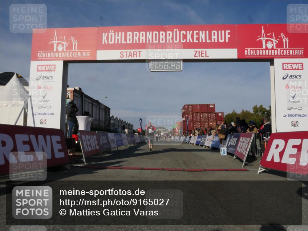 03.10.2025 - Köhlbrandbrückenlauf Matties Gatica Varas http://msf.ph/oto/9165027 03.10.2025 09:56:42 Ziel 1023, 1065, 1103, 1150, 1261, 1703, 3402, 3763 meine-sportfotos.de