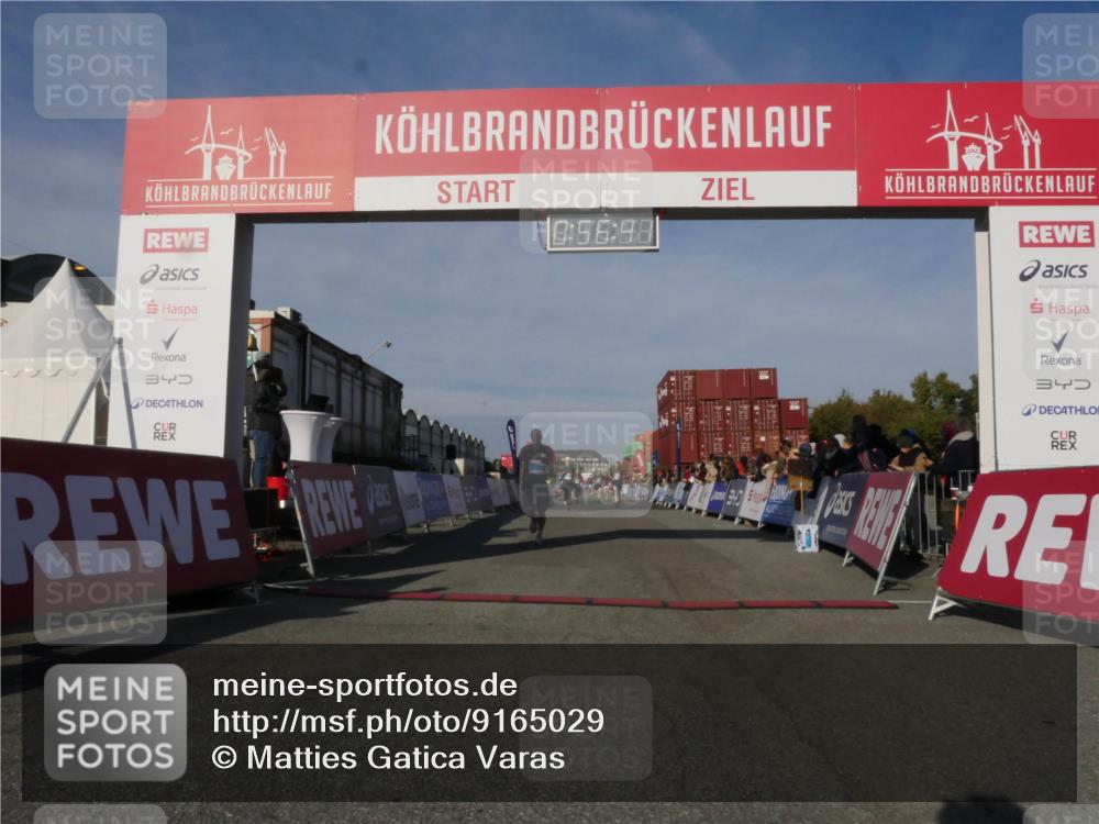 03.10.2025 - Köhlbrandbrückenlauf Matties Gatica Varas http://msf.ph/oto/9165029 03.10.2025 09:56:42 Ziel 1023, 1065, 1103, 1150, 1261, 1703, 3402, 3763 meine-sportfotos.de