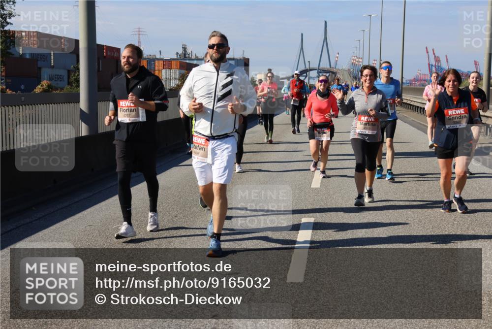 03.10.2025 - Köhlbrandbrückenlauf Strokosch-Dieckow http://msf.ph/oto/9165032 03.10.2025 13:12:26 Position 3 4767, 4498, 4919, 5300 meine-sportfotos.de