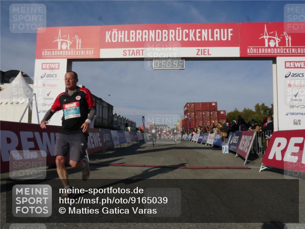 03.10.2025 - Köhlbrandbrückenlauf Matties Gatica Varas http://msf.ph/oto/9165039 03.10.2025 09:56:45 Ziel 1023, 1050, 1065, 1103, 1150, 1261, 1703, 3491, 3531, 3763 meine-sportfotos.de