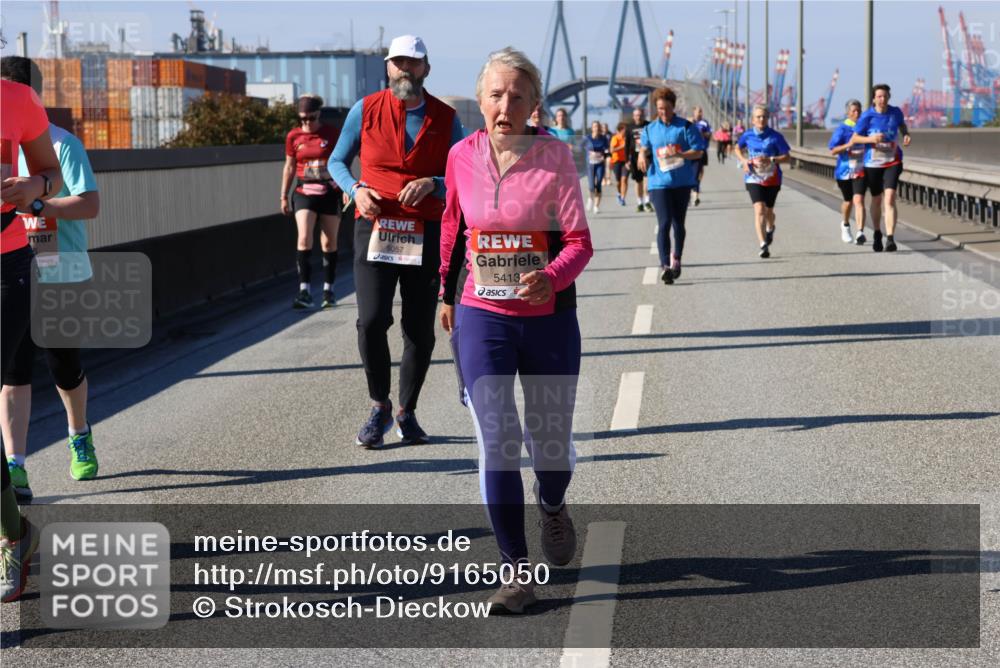 03.10.2025 - Köhlbrandbrückenlauf Strokosch-Dieckow http://msf.ph/oto/9165050 03.10.2025 13:12:32 Position 3 5057, 5413 meine-sportfotos.de