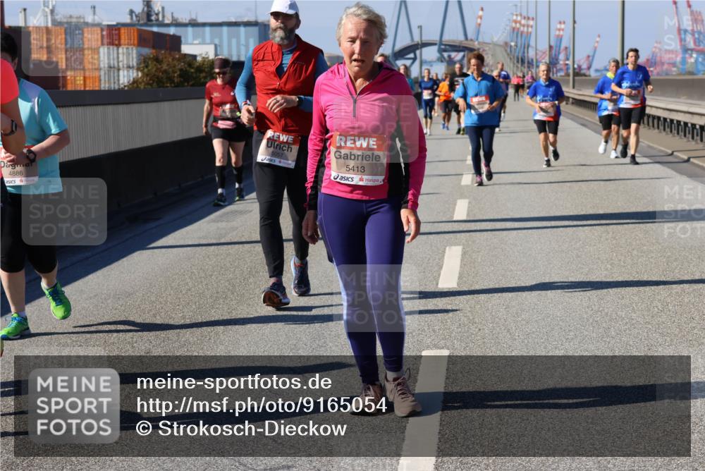 03.10.2025 - Köhlbrandbrückenlauf Strokosch-Dieckow http://msf.ph/oto/9165054 03.10.2025 13:12:32 Position 3 4886, 5057, 5413 meine-sportfotos.de