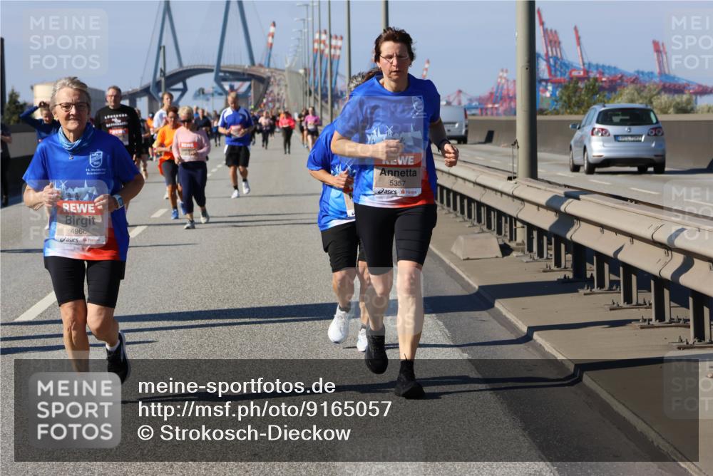 03.10.2025 - Köhlbrandbrückenlauf Strokosch-Dieckow http://msf.ph/oto/9165057 03.10.2025 13:12:38 Position 3 15, 4966, 5357, 00 meine-sportfotos.de
