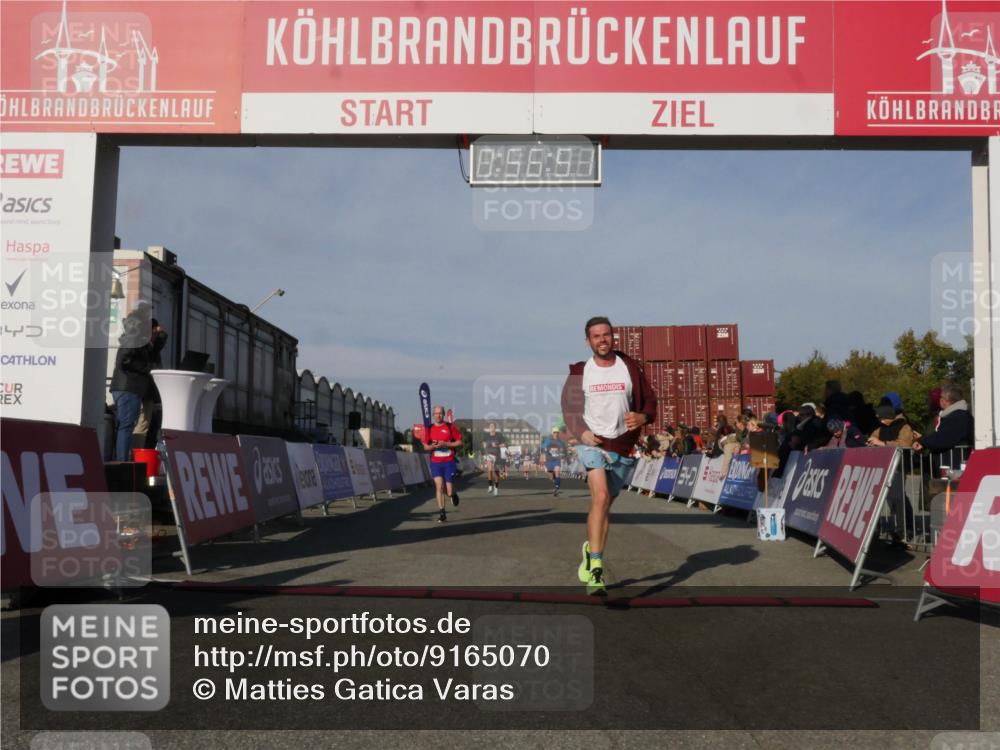 03.10.2025 - Köhlbrandbrückenlauf Matties Gatica Varas http://msf.ph/oto/9165070 03.10.2025 09:56:53 Ziel 1050, 1065, 1068, 1086, 1275, 2844, 2955, 3491, 3531 meine-sportfotos.de