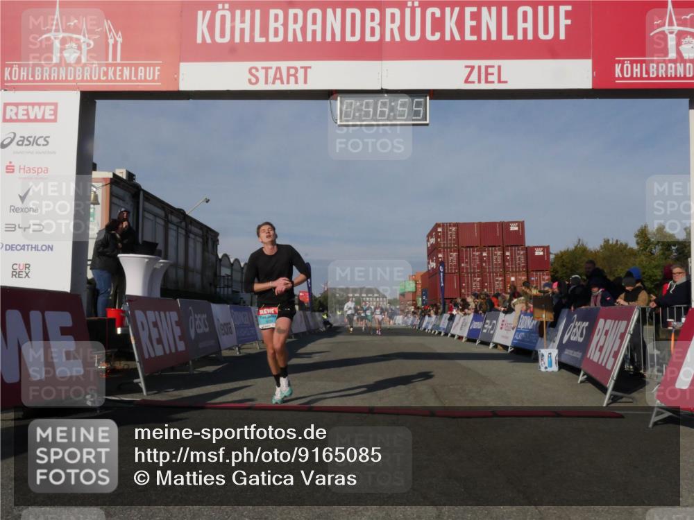 03.10.2025 - Köhlbrandbrückenlauf Matties Gatica Varas http://msf.ph/oto/9165085 03.10.2025 09:56:57 Ziel 1068, 1086, 1196, 1275, 1550, 2844, 2955, 3270, 3531 meine-sportfotos.de