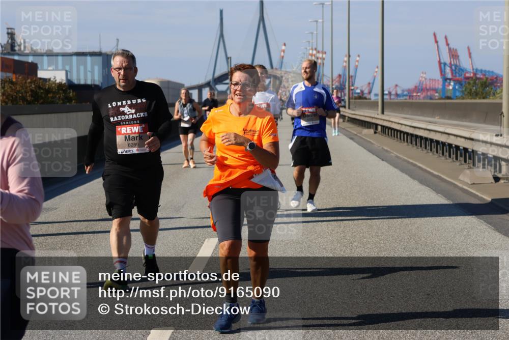 03.10.2025 - Köhlbrandbrückenlauf Strokosch-Dieckow http://msf.ph/oto/9165090 03.10.2025 13:12:49 Position 3 6289 meine-sportfotos.de