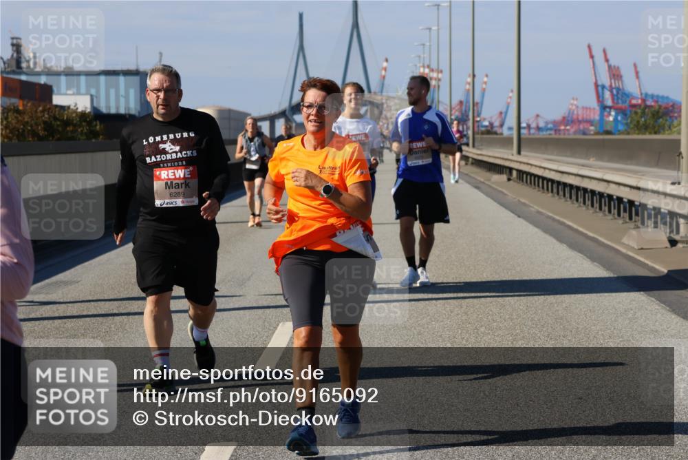 03.10.2025 - Köhlbrandbrückenlauf Strokosch-Dieckow http://msf.ph/oto/9165092 03.10.2025 13:12:49 Position 3 6289 meine-sportfotos.de