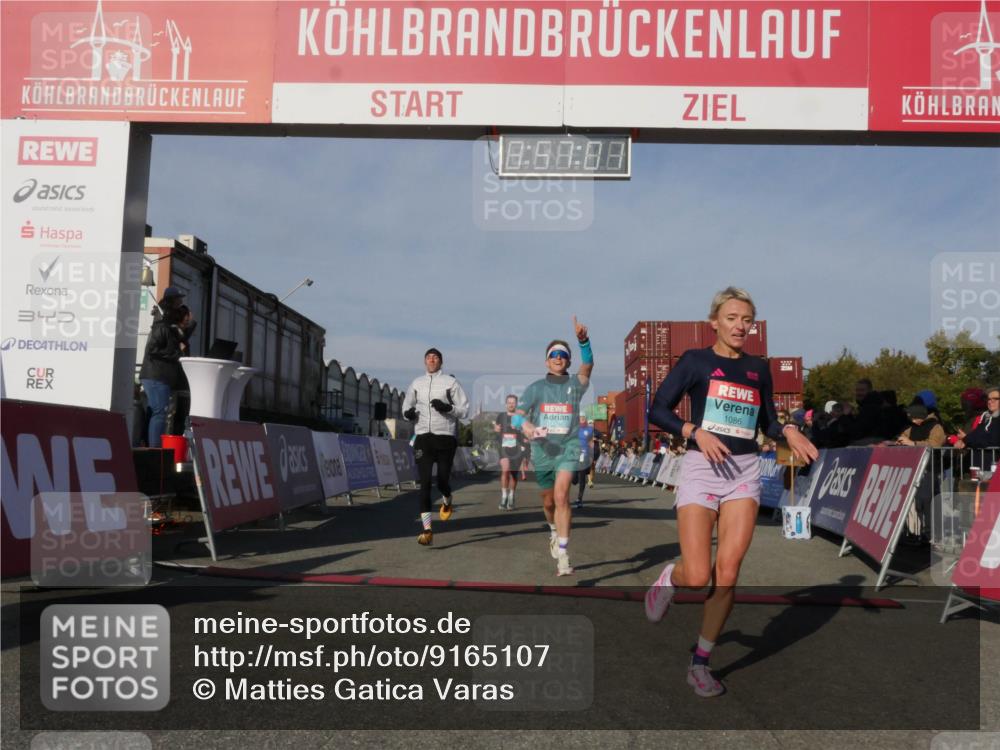 03.10.2025 - Köhlbrandbrückenlauf Matties Gatica Varas http://msf.ph/oto/9165107 03.10.2025 09:57:03 Ziel 1068, 1196, 1275, 1550, 2844, 2955, 3205, 3270, 3414 meine-sportfotos.de