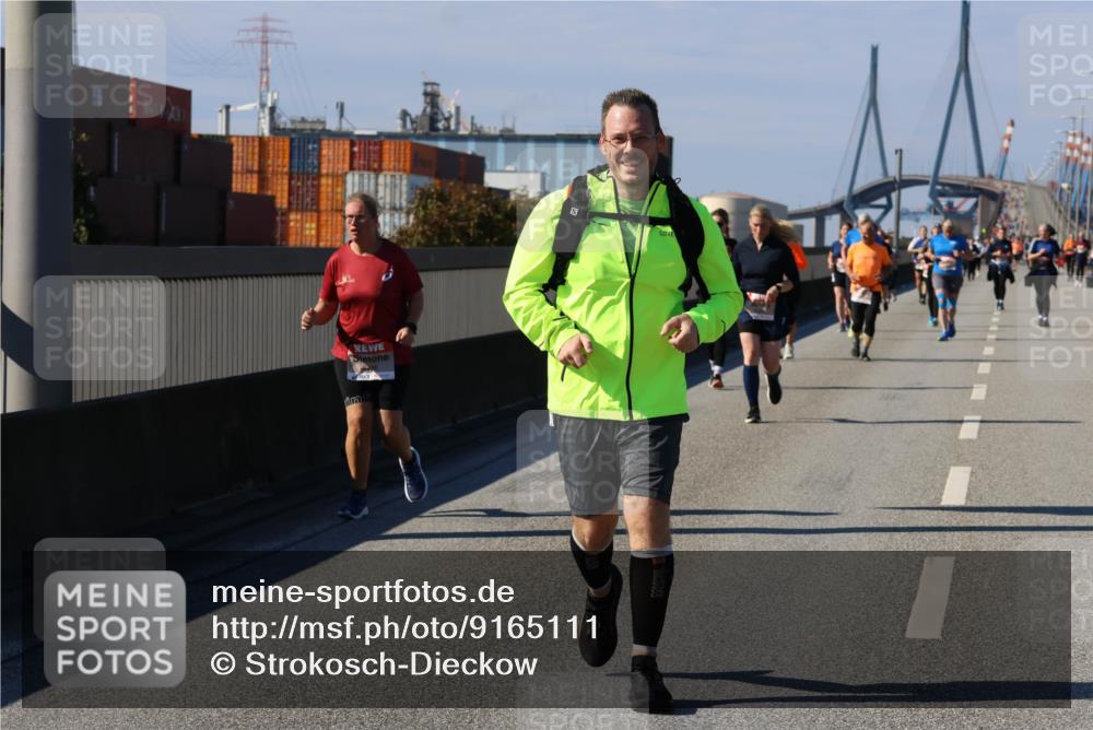 03.10.2025 - Köhlbrandbrückenlauf Strokosch-Dieckow http://msf.ph/oto/9165111 03.10.2025 13:12:59 Position 3 4 meine-sportfotos.de