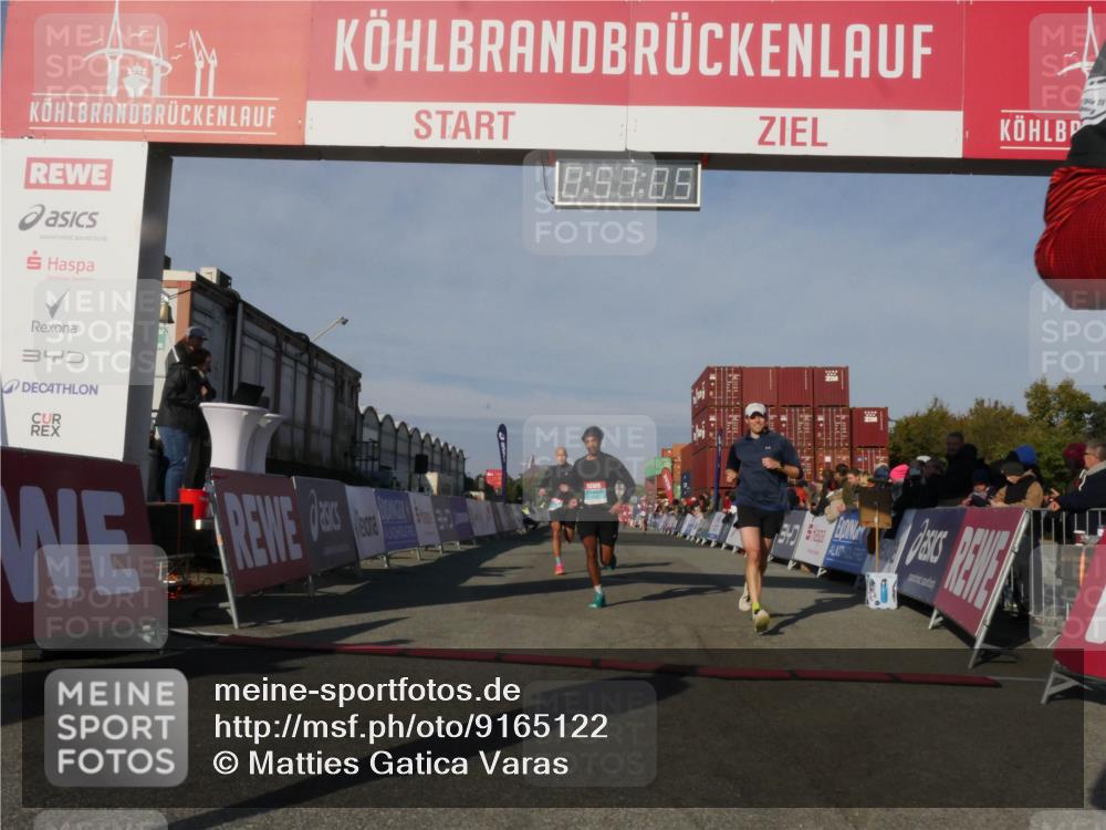 03.10.2025 - Köhlbrandbrückenlauf Matties Gatica Varas http://msf.ph/oto/9165122 03.10.2025 09:57:07 Ziel 1090, 1196, 1258, 1550, 3205, 3270, 3414 meine-sportfotos.de