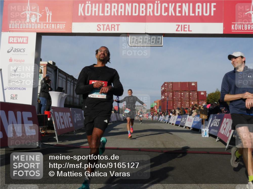 03.10.2025 - Köhlbrandbrückenlauf Matties Gatica Varas http://msf.ph/oto/9165127 03.10.2025 09:57:08 Ziel 1090, 1196, 1258, 1550, 3205, 3270, 3414 meine-sportfotos.de