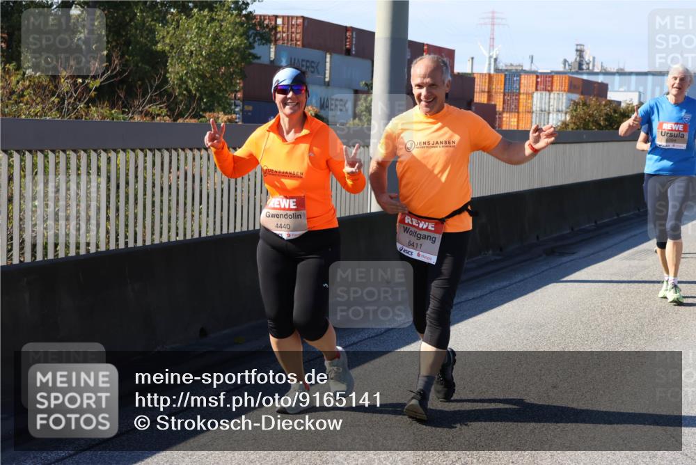 03.10.2025 - Köhlbrandbrückenlauf Strokosch-Dieckow http://msf.ph/oto/9165141 03.10.2025 13:13:13 Position 3 4440, 6411, 6094 meine-sportfotos.de