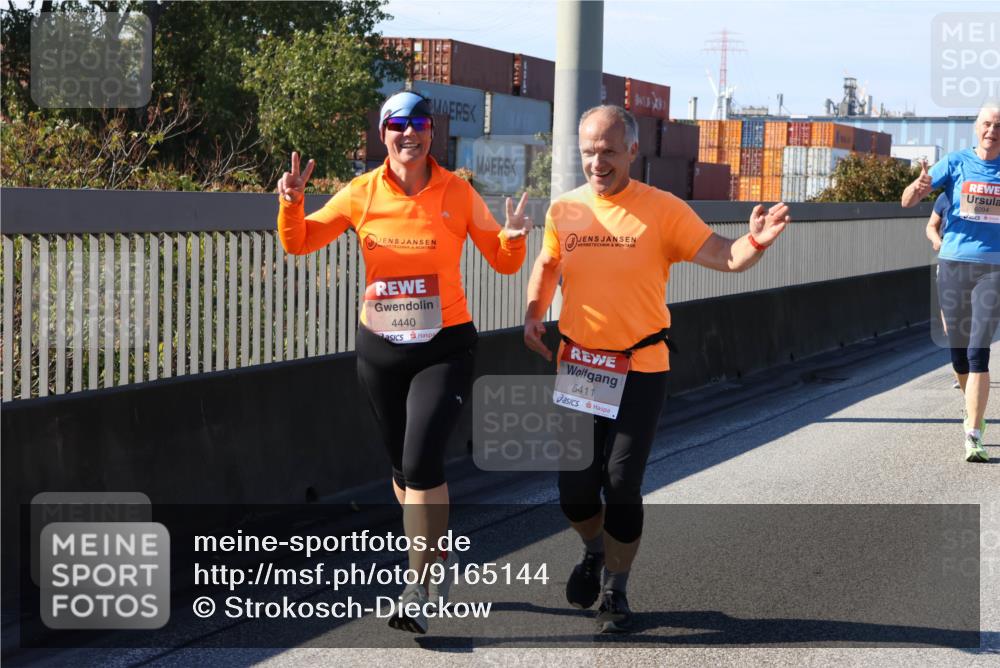 03.10.2025 - Köhlbrandbrückenlauf Strokosch-Dieckow http://msf.ph/oto/9165144 03.10.2025 13:13:13 Position 3 4440, 6411, 6094 meine-sportfotos.de