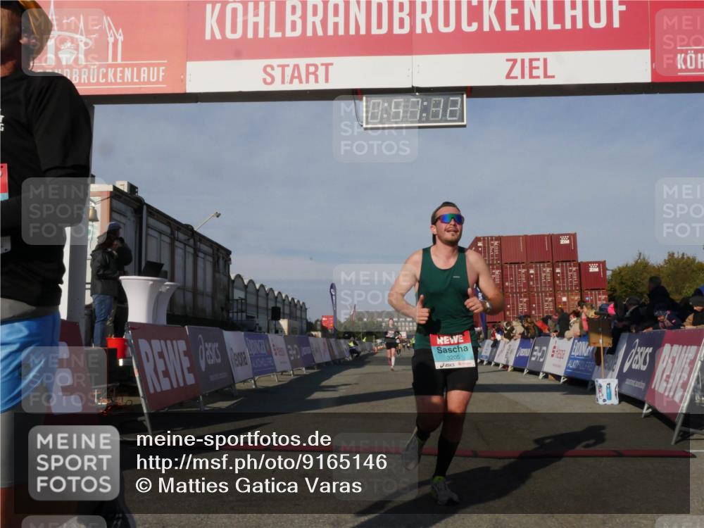 03.10.2025 - Köhlbrandbrückenlauf Matties Gatica Varas http://msf.ph/oto/9165146 03.10.2025 09:57:14 Ziel 1090, 1180, 1258, 3205, 3705 meine-sportfotos.de
