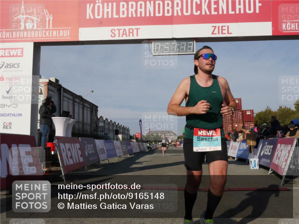 03.10.2025 - Köhlbrandbrückenlauf Matties Gatica Varas http://msf.ph/oto/9165148 03.10.2025 09:57:15 Ziel 1090, 1180, 1258, 3705 meine-sportfotos.de