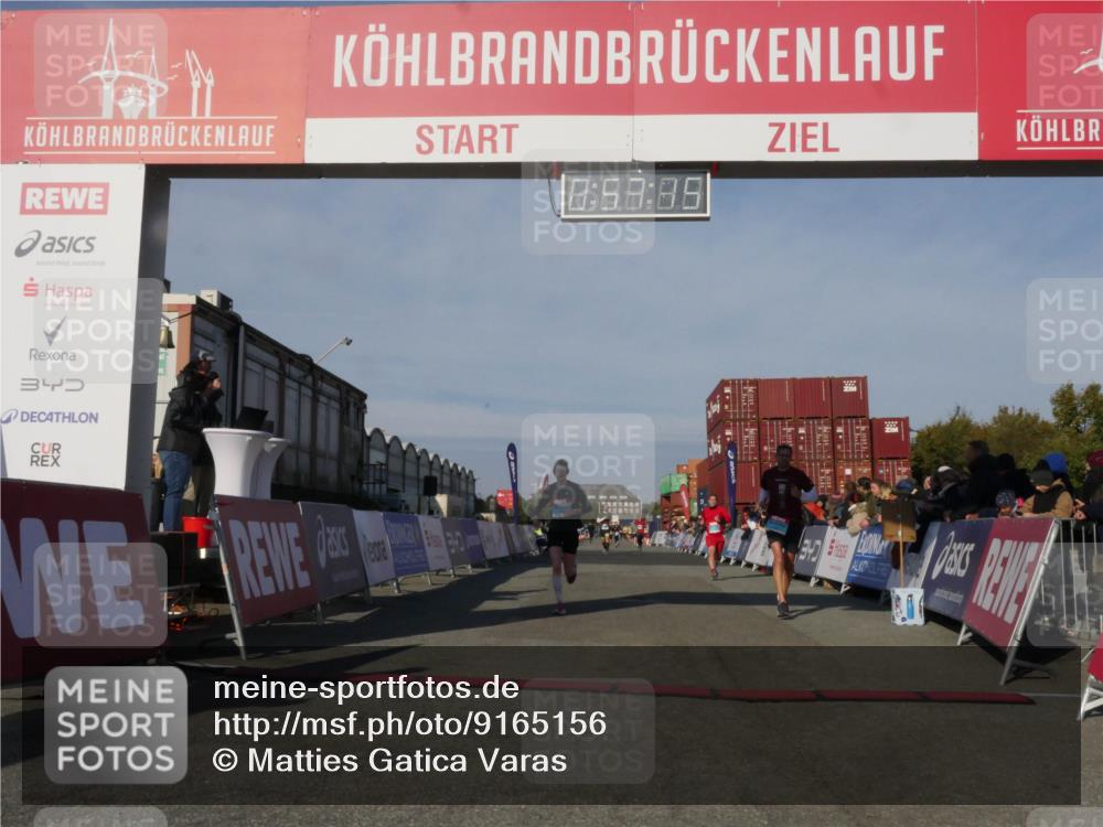 03.10.2025 - Köhlbrandbrückenlauf Matties Gatica Varas http://msf.ph/oto/9165156 03.10.2025 09:57:17 Ziel 1090, 1101, 1180, 1258, 2708, 2760, 3518, 3705 meine-sportfotos.de