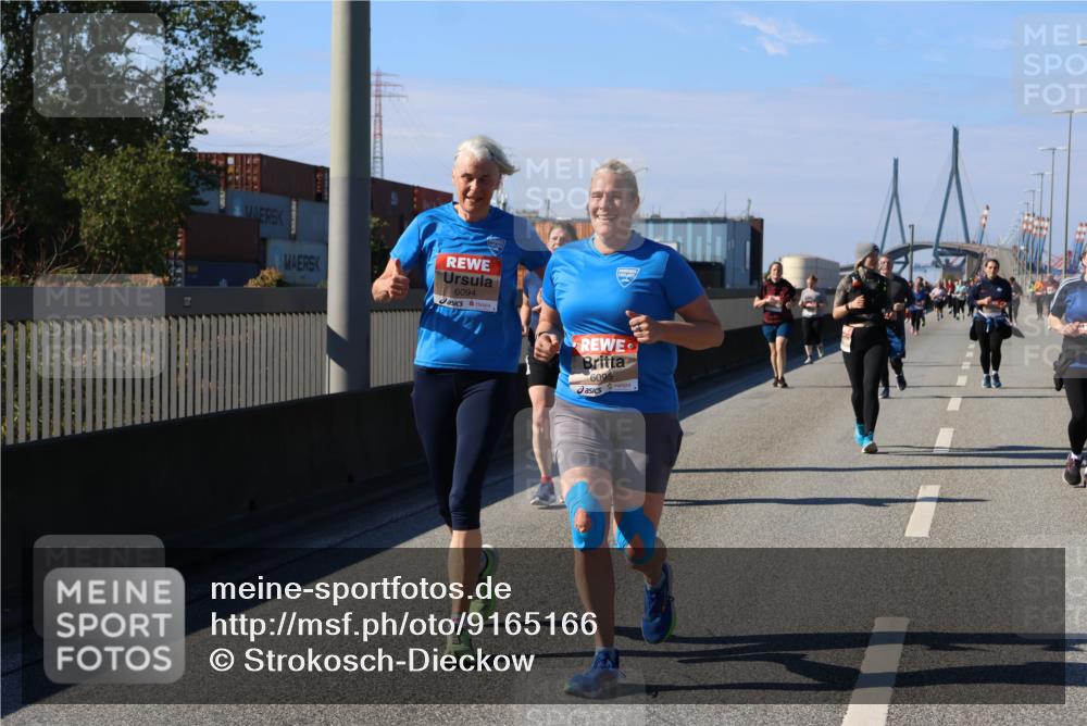 03.10.2025 - Köhlbrandbrückenlauf Strokosch-Dieckow http://msf.ph/oto/9165166 03.10.2025 13:13:16 Position 3 6094, 6095 meine-sportfotos.de