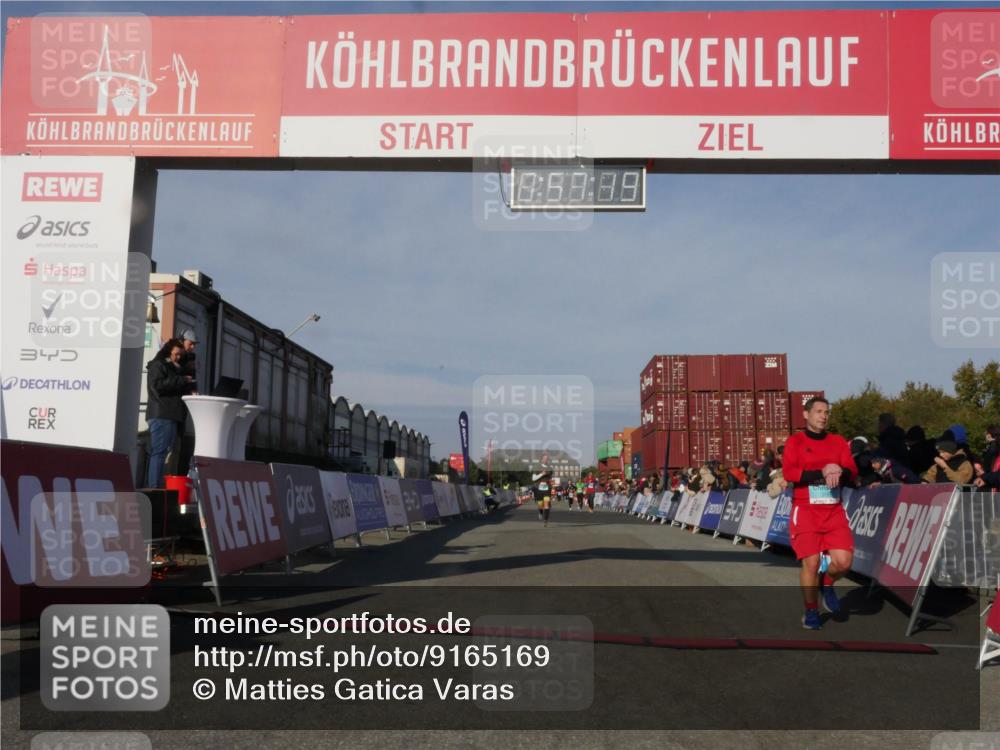 03.10.2025 - Köhlbrandbrückenlauf Matties Gatica Varas http://msf.ph/oto/9165169 03.10.2025 09:57:21 Ziel 1010, 1101, 1180, 2708, 2760, 3518, 3705 meine-sportfotos.de