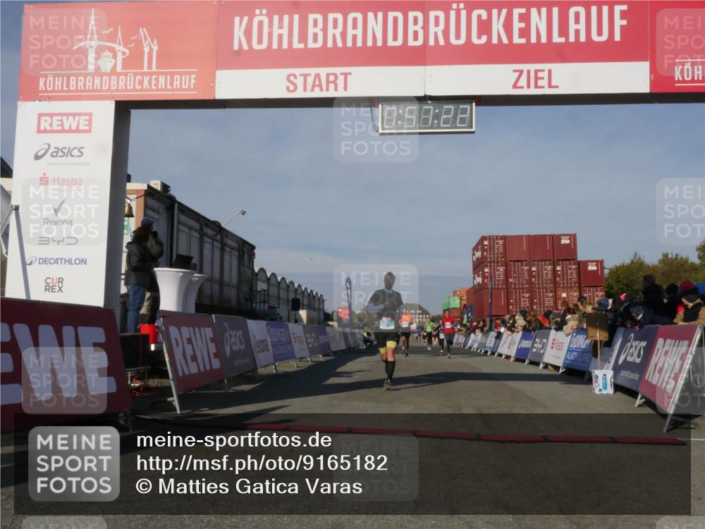 03.10.2025 - Köhlbrandbrückenlauf Matties Gatica Varas http://msf.ph/oto/9165182 03.10.2025 09:57:24 Ziel 1010, 1101, 1180, 2708, 2760, 3518, 3795 meine-sportfotos.de