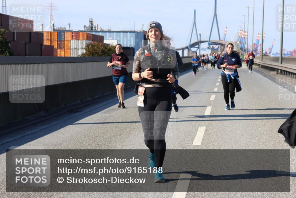 03.10.2025 - Köhlbrandbrückenlauf Strokosch-Dieckow http://msf.ph/oto/9165188 03.10.2025 13:13:19 Position 3  meine-sportfotos.de