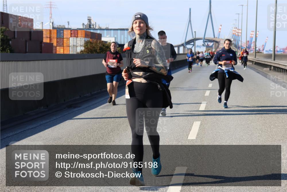 03.10.2025 - Köhlbrandbrückenlauf Strokosch-Dieckow http://msf.ph/oto/9165198 03.10.2025 13:13:20 Position 3  meine-sportfotos.de