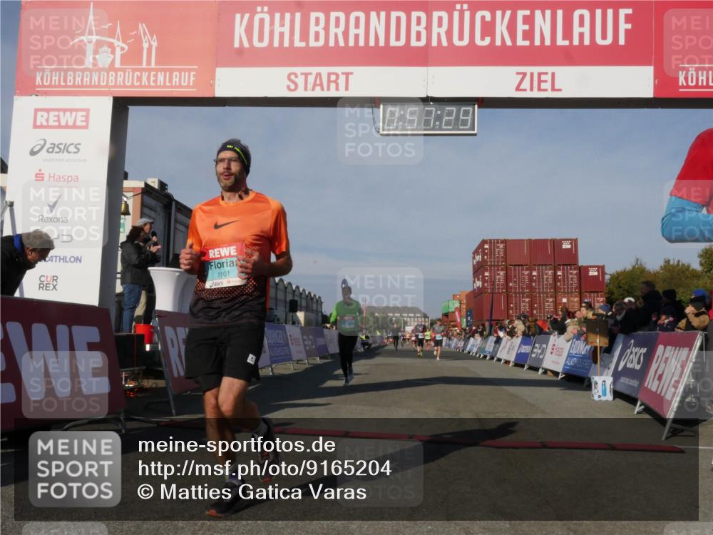 03.10.2025 - Köhlbrandbrückenlauf Matties Gatica Varas http://msf.ph/oto/9165204 03.10.2025 09:57:30 Ziel 1010, 1541, 2759, 2819, 2820, 3795 meine-sportfotos.de