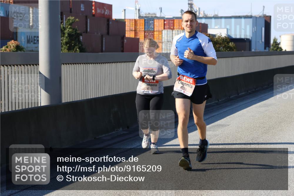 03.10.2025 - Köhlbrandbrückenlauf Strokosch-Dieckow http://msf.ph/oto/9165209 03.10.2025 13:13:26 Position 3 4775, 4755 meine-sportfotos.de