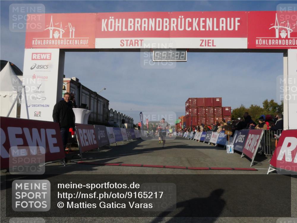 03.10.2025 - Köhlbrandbrückenlauf Matties Gatica Varas http://msf.ph/oto/9165217 03.10.2025 09:57:34 Ziel 1541, 2759, 2819, 2820, 3335, 3795 meine-sportfotos.de