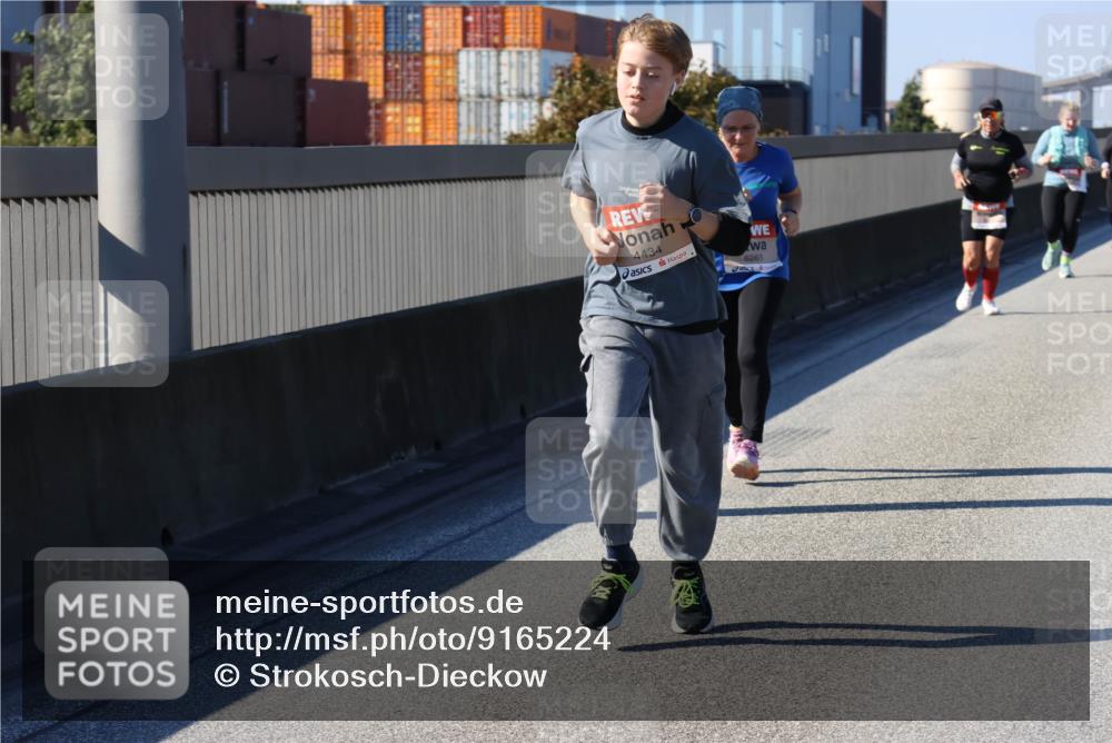 03.10.2025 - Köhlbrandbrückenlauf Strokosch-Dieckow http://msf.ph/oto/9165224 03.10.2025 13:13:36 Position 3 4434, 6265 meine-sportfotos.de