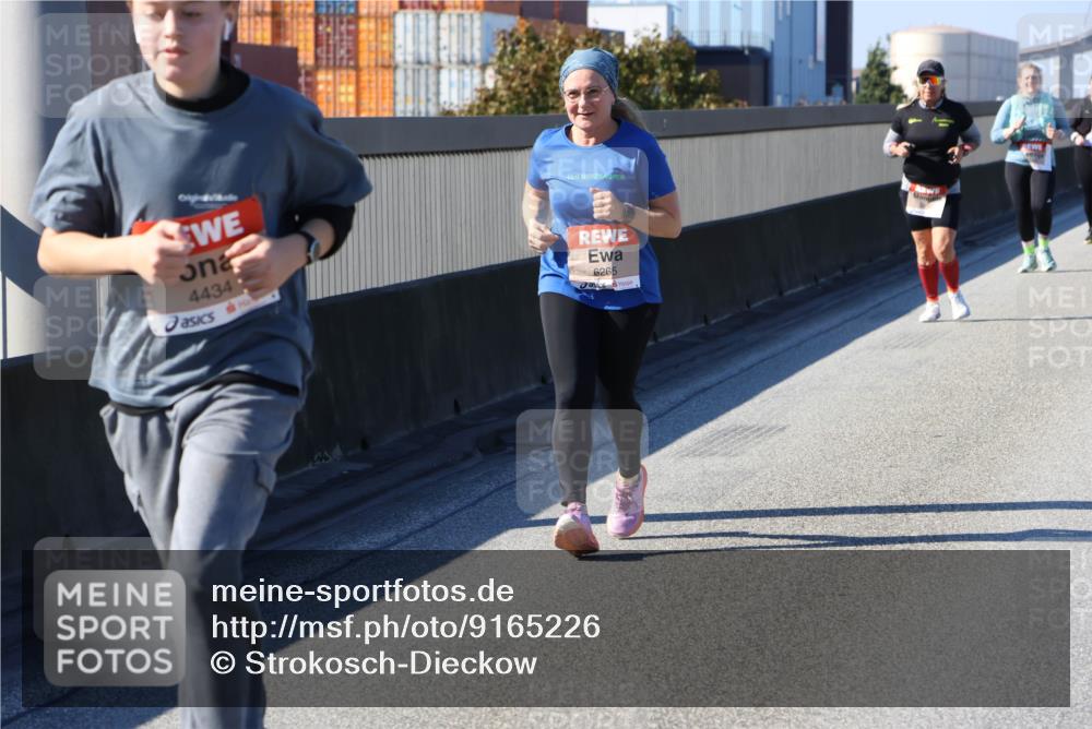 03.10.2025 - Köhlbrandbrückenlauf Strokosch-Dieckow http://msf.ph/oto/9165226 03.10.2025 13:13:37 Position 3 4434, 6265 meine-sportfotos.de
