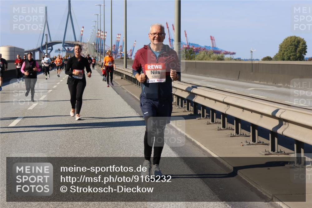 03.10.2025 - Köhlbrandbrückenlauf Strokosch-Dieckow http://msf.ph/oto/9165232 03.10.2025 13:13:41 Position 3 5281 meine-sportfotos.de