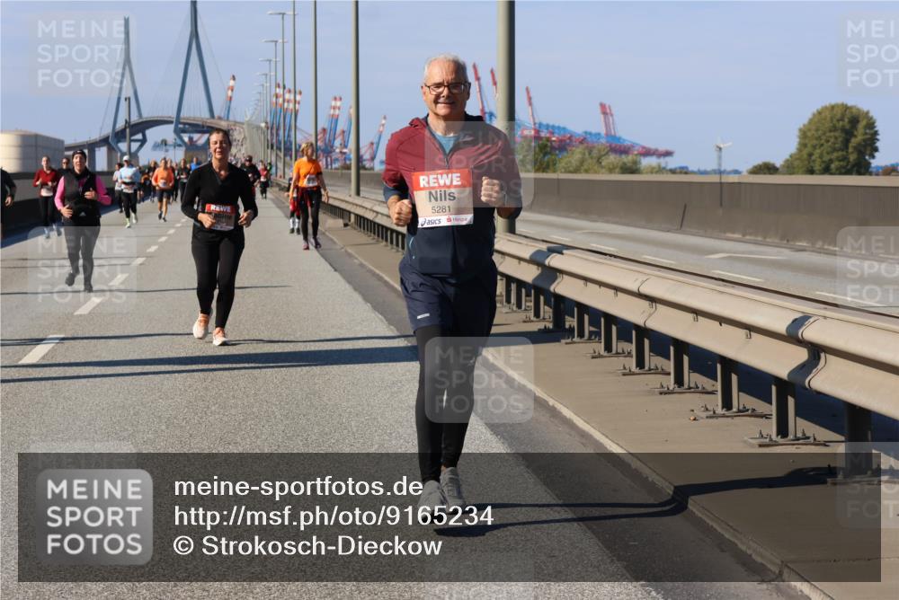 03.10.2025 - Köhlbrandbrückenlauf Strokosch-Dieckow http://msf.ph/oto/9165234 03.10.2025 13:13:41 Position 3 5281 meine-sportfotos.de