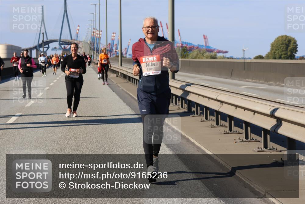03.10.2025 - Köhlbrandbrückenlauf Strokosch-Dieckow http://msf.ph/oto/9165236 03.10.2025 13:13:41 Position 3 5281 meine-sportfotos.de