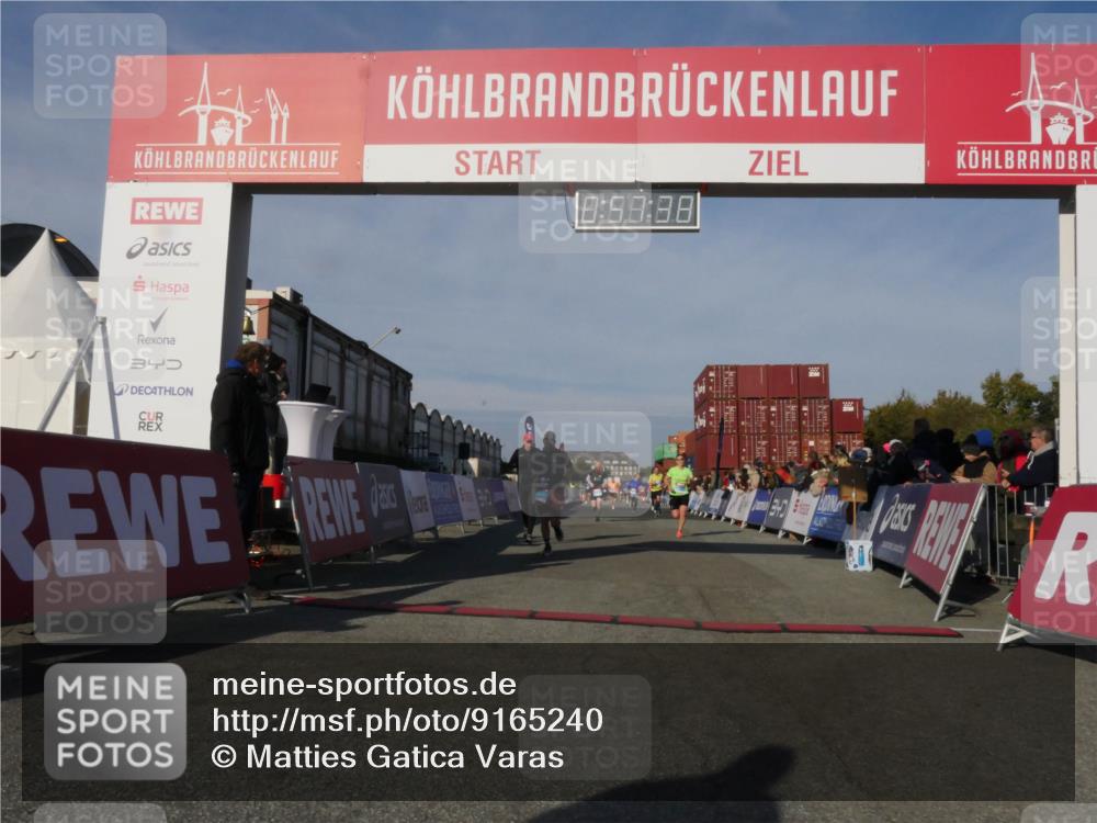 03.10.2025 - Köhlbrandbrückenlauf Matties Gatica Varas http://msf.ph/oto/9165240 03.10.2025 09:57:40 Ziel 1083, 1541, 2759, 2801, 2802, 2811, 2819, 3043, 3335 meine-sportfotos.de