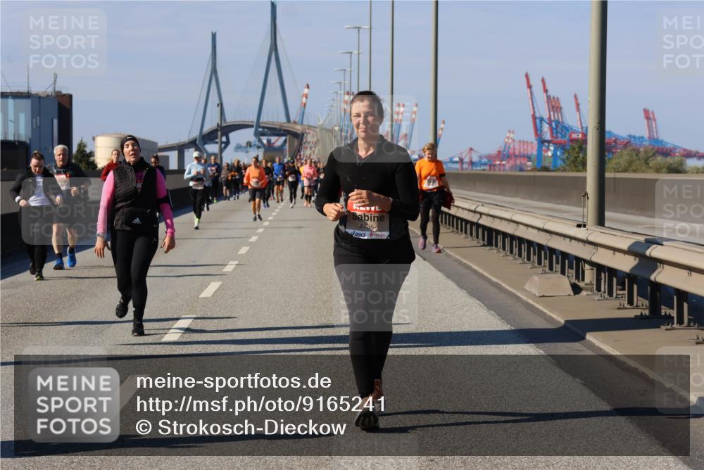 03.10.2025 - Köhlbrandbrückenlauf Strokosch-Dieckow http://msf.ph/oto/9165241 03.10.2025 13:13:44 Position 3 4735 meine-sportfotos.de