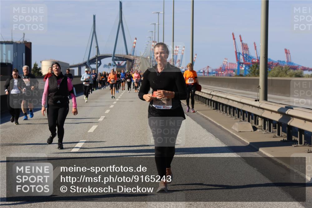 03.10.2025 - Köhlbrandbrückenlauf Strokosch-Dieckow http://msf.ph/oto/9165243 03.10.2025 13:13:44 Position 3 4735 meine-sportfotos.de