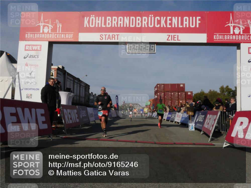 03.10.2025 - Köhlbrandbrückenlauf Matties Gatica Varas http://msf.ph/oto/9165246 03.10.2025 09:57:41 Ziel 1083, 1541, 2759, 2801, 2802, 2811, 2819, 3043, 3335 meine-sportfotos.de