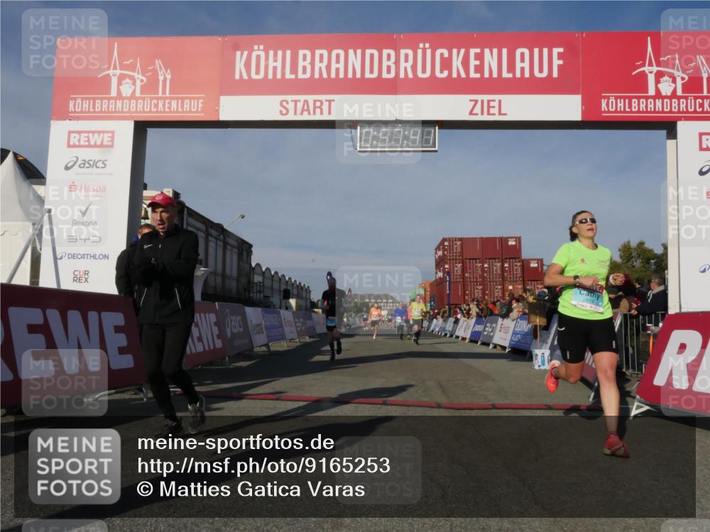 03.10.2025 - Köhlbrandbrückenlauf Matties Gatica Varas http://msf.ph/oto/9165253 03.10.2025 09:57:43 Ziel 1083, 1265, 2801, 2802, 2811, 3043, 3335 meine-sportfotos.de