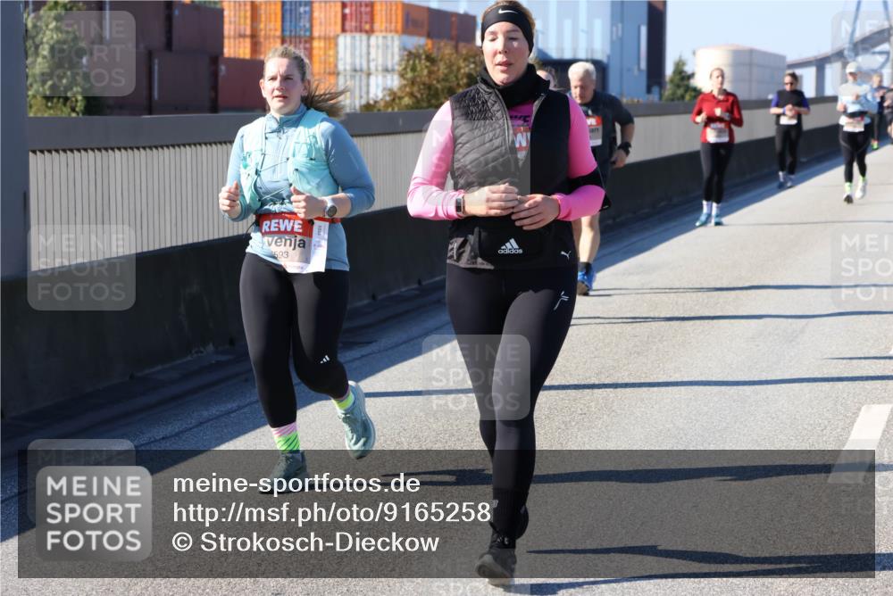 03.10.2025 - Köhlbrandbrückenlauf Strokosch-Dieckow http://msf.ph/oto/9165258 03.10.2025 13:13:48 Position 3 593 meine-sportfotos.de