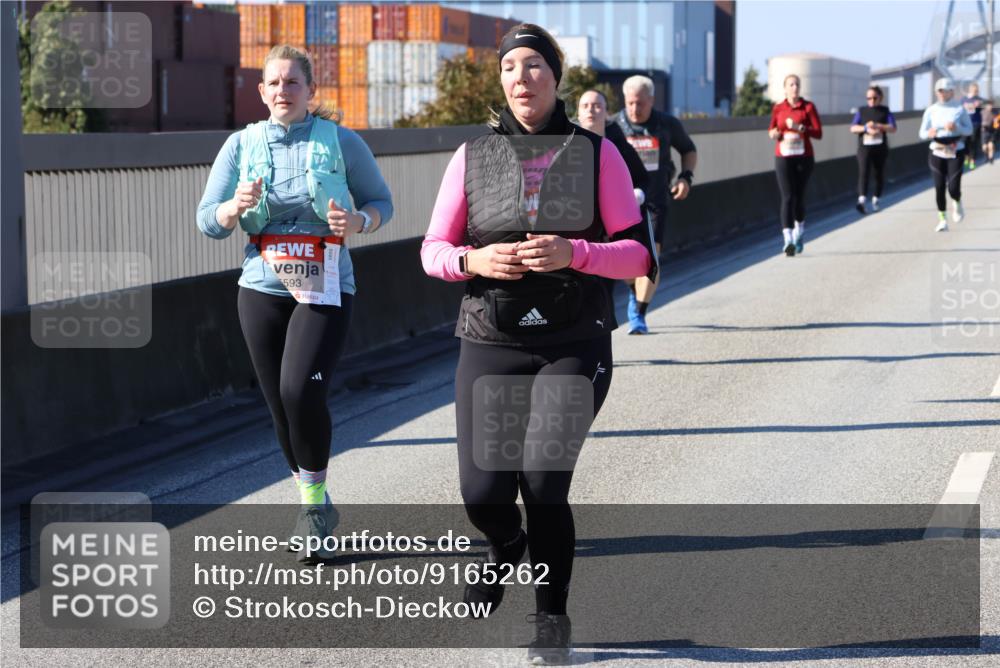 03.10.2025 - Köhlbrandbrückenlauf Strokosch-Dieckow http://msf.ph/oto/9165262 03.10.2025 13:13:48 Position 3 593 meine-sportfotos.de
