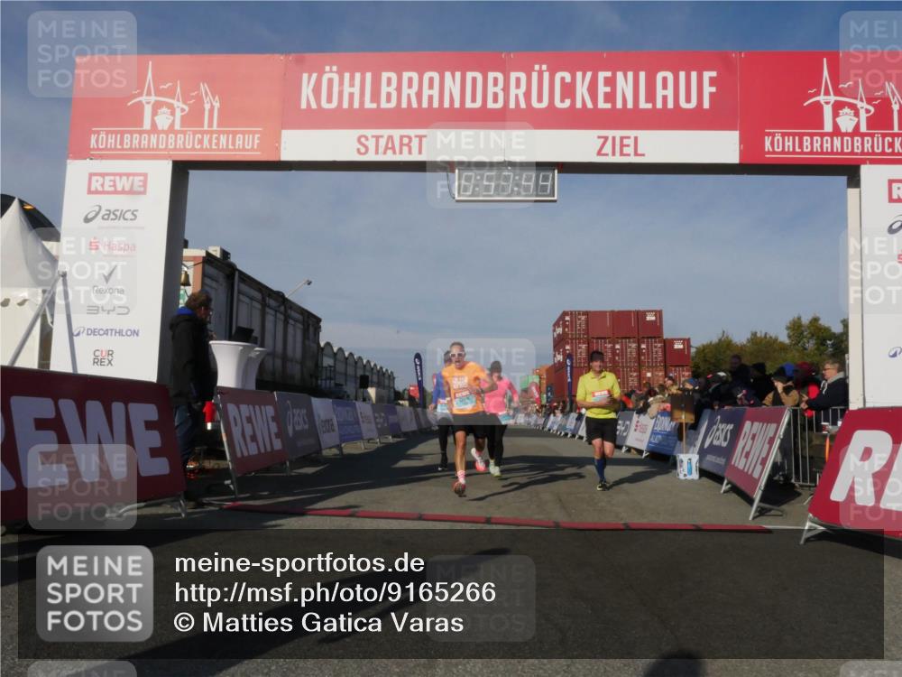 03.10.2025 - Köhlbrandbrückenlauf Matties Gatica Varas http://msf.ph/oto/9165266 03.10.2025 09:57:46 Ziel 1083, 1135, 1265, 2801, 2802, 2811, 3043, 3211 meine-sportfotos.de