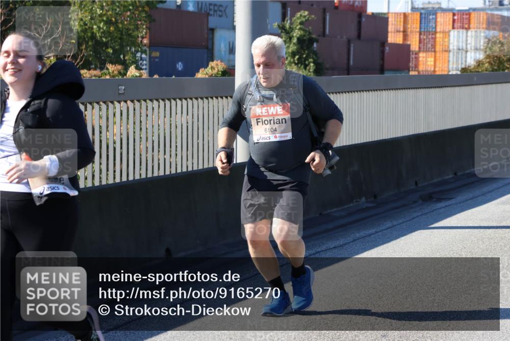 03.10.2025 - Köhlbrandbrückenlauf Strokosch-Dieckow http://msf.ph/oto/9165270 03.10.2025 13:13:54 Position 3 880, 6104 meine-sportfotos.de