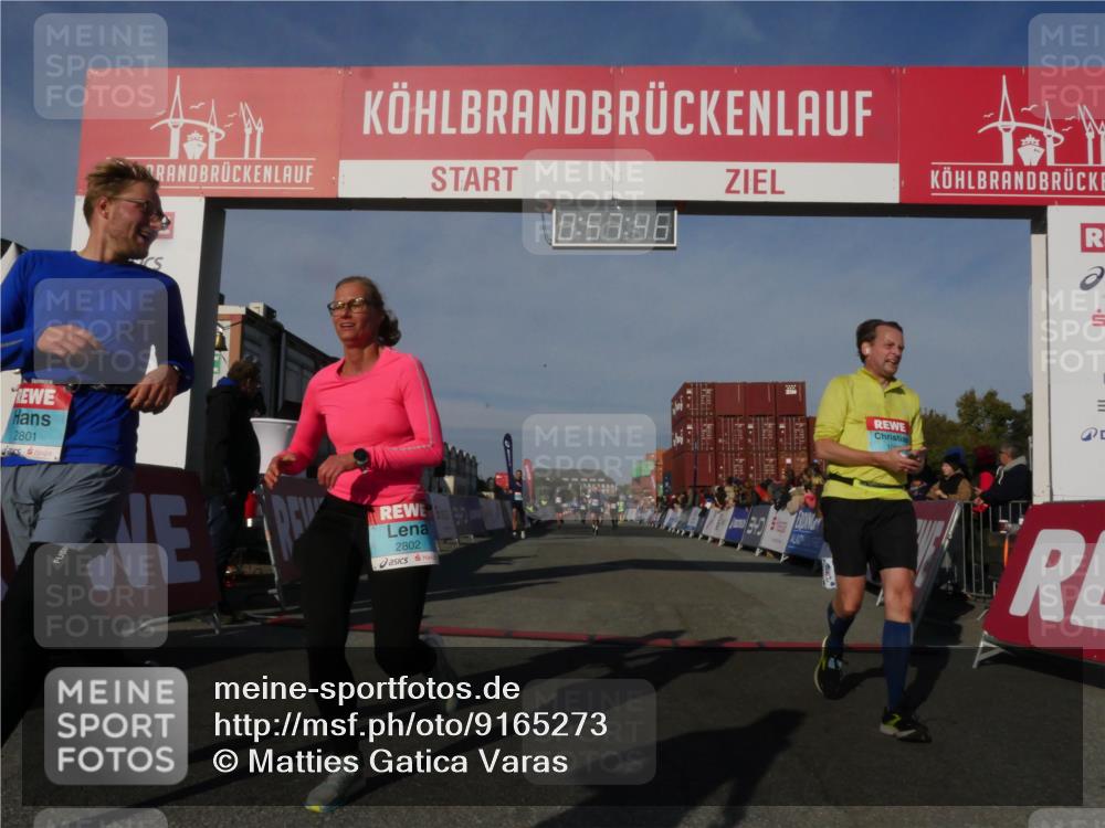 03.10.2025 - Köhlbrandbrückenlauf Matties Gatica Varas http://msf.ph/oto/9165273 03.10.2025 09:57:48 Ziel 1135, 1265, 2811, 3135, 3211 meine-sportfotos.de