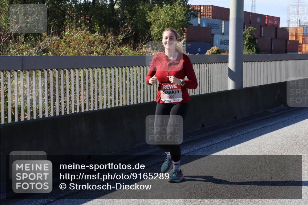 03.10.2025 - Köhlbrandbrückenlauf Strokosch-Dieckow http://msf.ph/oto/9165289 03.10.2025 13:14:00 Position 3 5390 meine-sportfotos.de