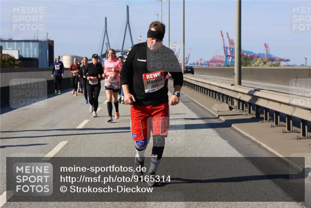 03.10.2025 - Köhlbrandbrückenlauf Strokosch-Dieckow http://msf.ph/oto/9165314 03.10.2025 13:14:08 Position 3 6358 meine-sportfotos.de