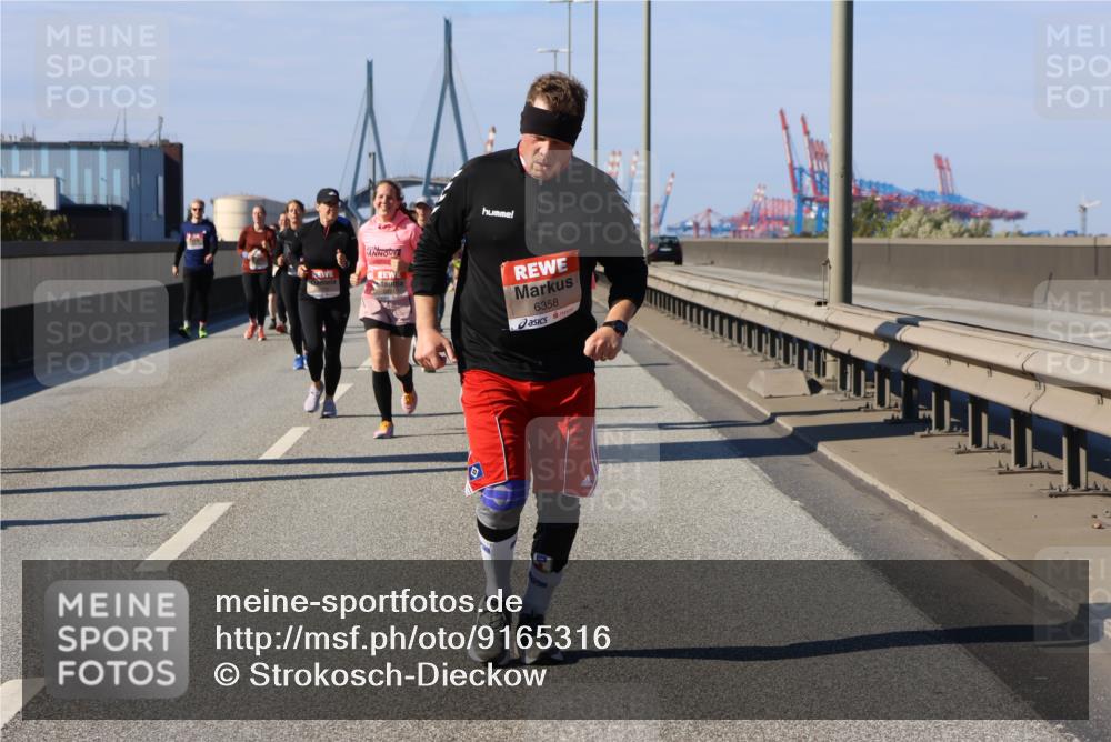 03.10.2025 - Köhlbrandbrückenlauf Strokosch-Dieckow http://msf.ph/oto/9165316 03.10.2025 13:14:08 Position 3 6358 meine-sportfotos.de