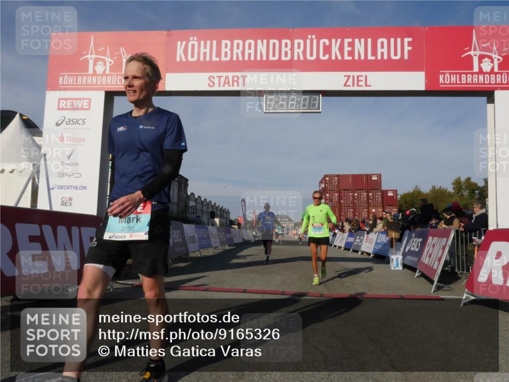 03.10.2025 - Köhlbrandbrückenlauf Matties Gatica Varas http://msf.ph/oto/9165326 03.10.2025 09:58:03 Ziel 1027, 1079, 1210, 1251, 2815, 3079 meine-sportfotos.de