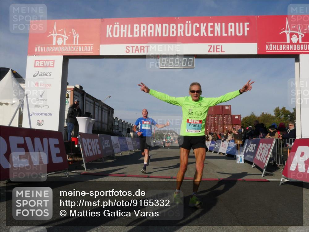 03.10.2025 - Köhlbrandbrückenlauf Matties Gatica Varas http://msf.ph/oto/9165332 03.10.2025 09:58:04 Ziel 1027, 1210, 1251, 2815, 3079 meine-sportfotos.de