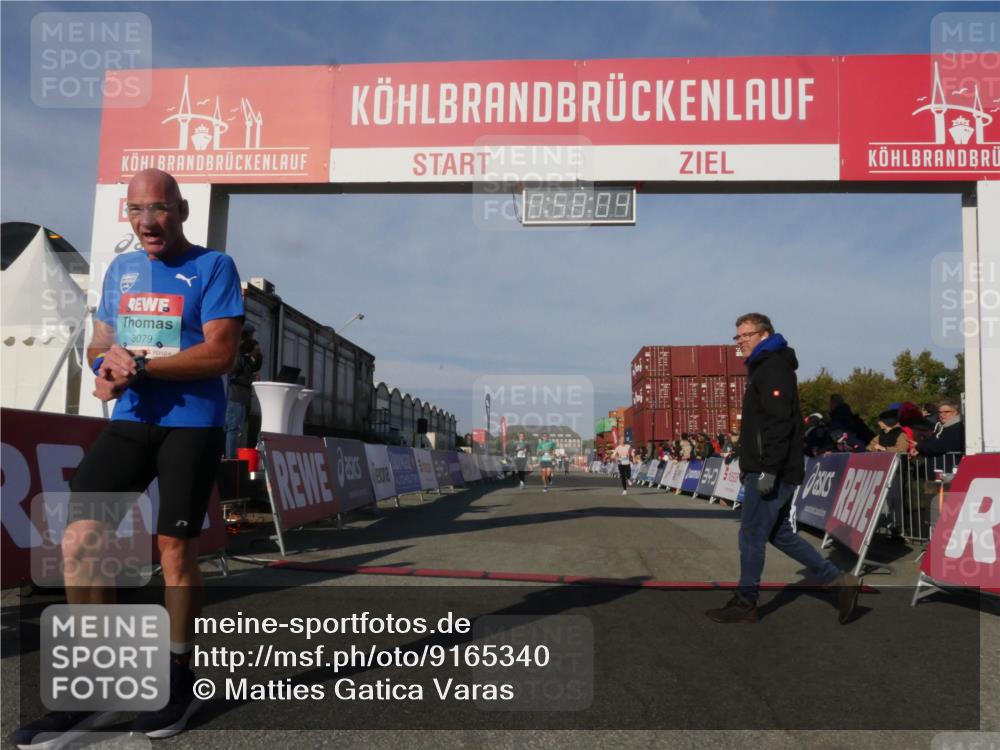 03.10.2025 - Köhlbrandbrückenlauf Matties Gatica Varas http://msf.ph/oto/9165340 03.10.2025 09:58:06 Ziel 1027, 1114, 1210, 1251, 2815 meine-sportfotos.de