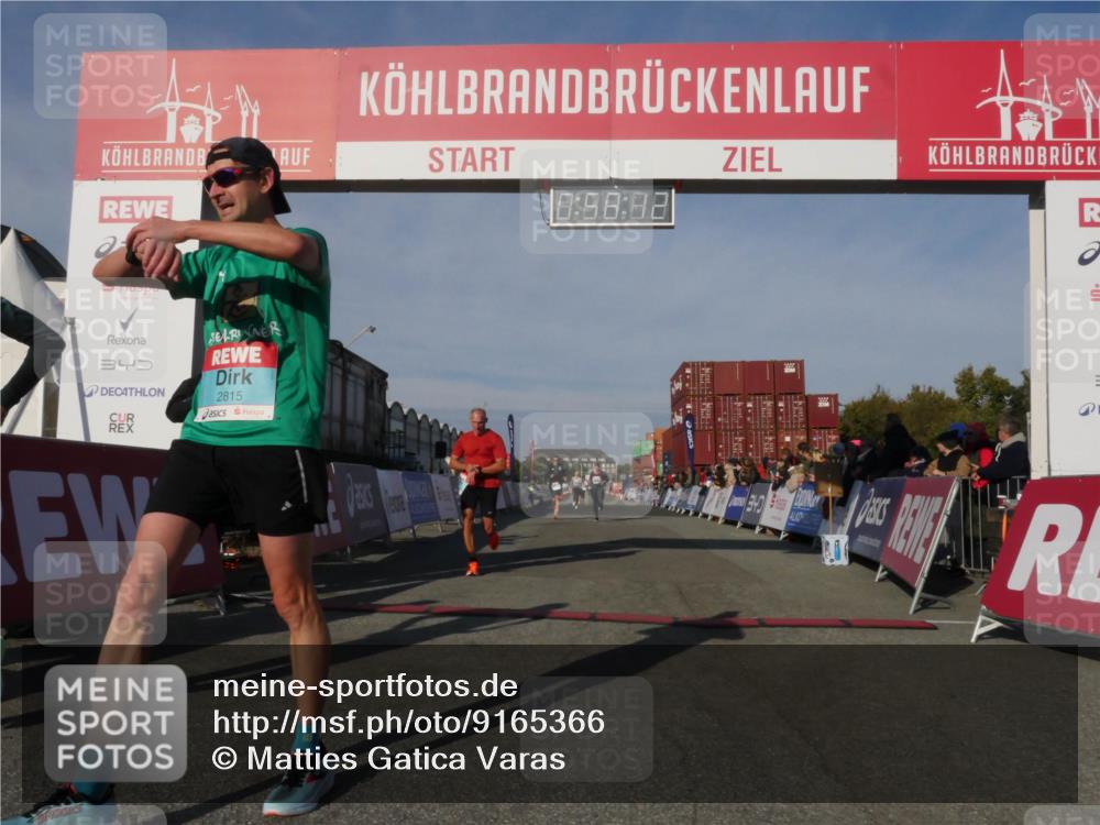 03.10.2025 - Köhlbrandbrückenlauf Matties Gatica Varas http://msf.ph/oto/9165366 03.10.2025 09:58:14 Ziel 1114, 1143, 1167, 1210, 3243, 3246 meine-sportfotos.de